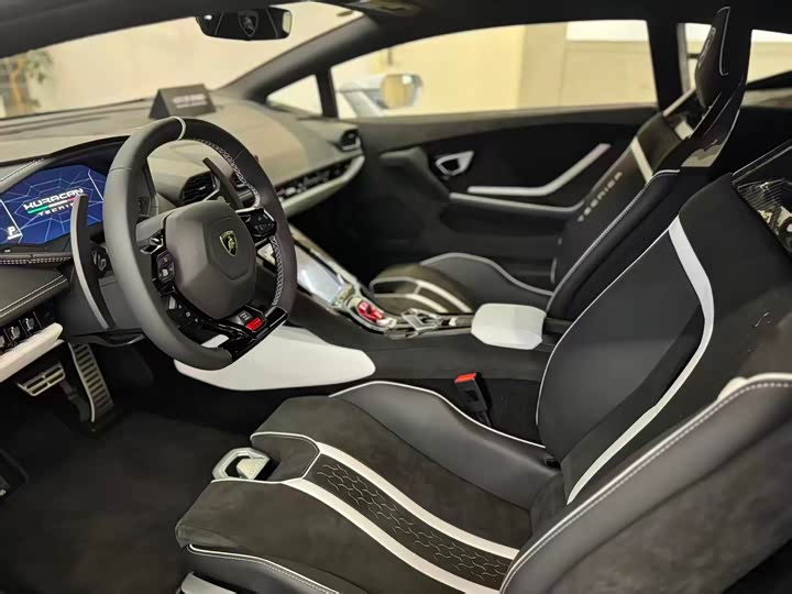 2023 Lamborghini Huracán