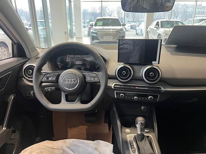 Audi Q2L 2025 2025款 35TFSI 时尚动感型