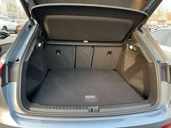 Audi Q4 e-tron 2024 2024款 50 e-tron quattro 创境曜夜版