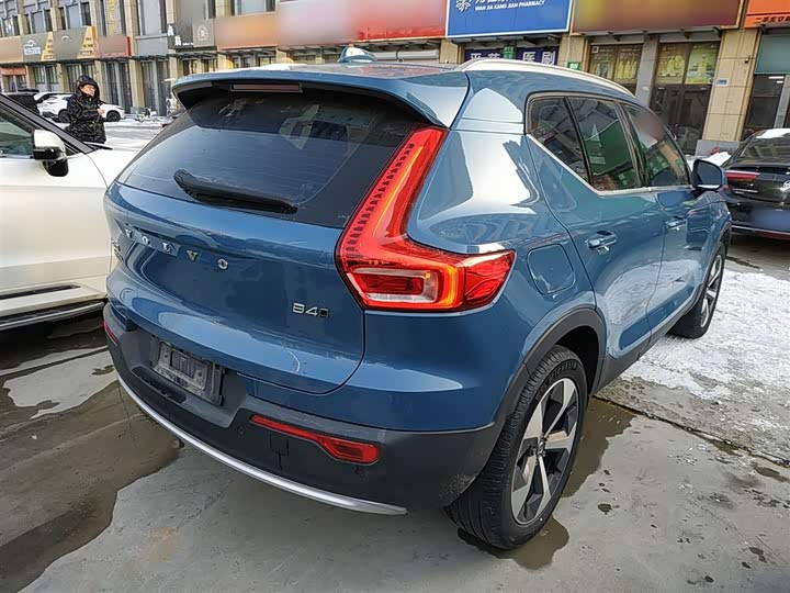 Volvo XC40 2024 2024款 B4 四驱智远豪华版