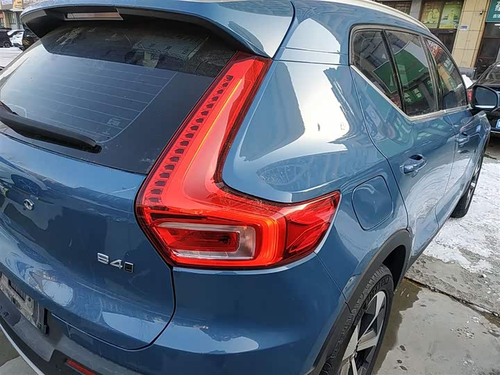 Volvo XC40 2024 2024款 B4 四驱智远豪华版