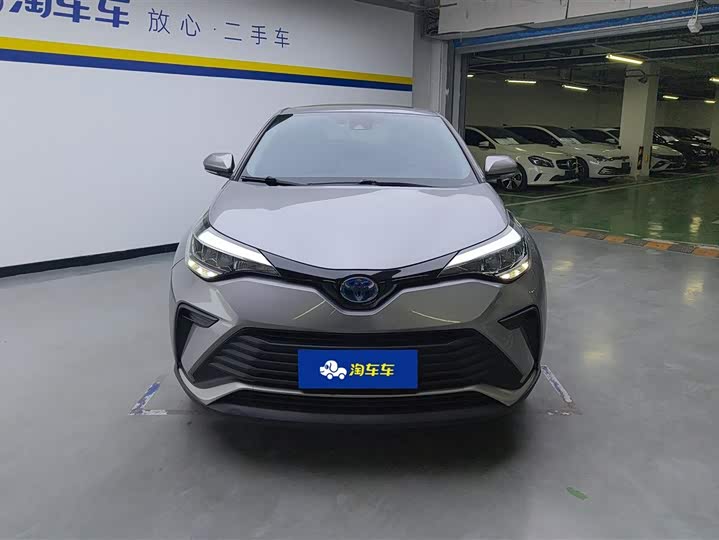Toyota Izoa 2021 2021款 双擎 2.0L 奕享版
