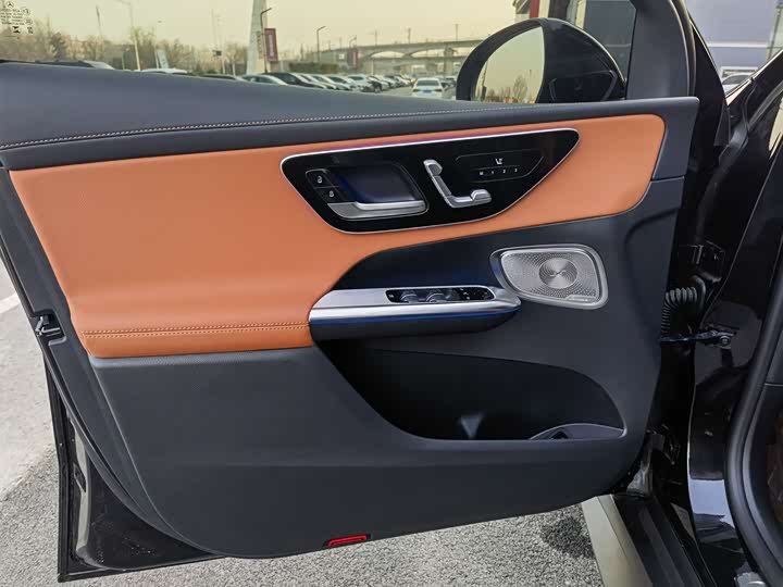 Mercedes-Benz GLC-Class Coupe 2024 2024款 GLC 300 4MATIC 轿跑SUV