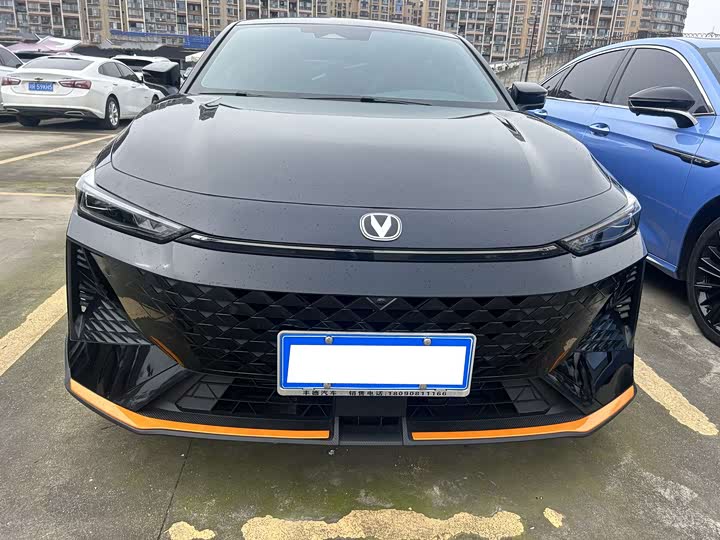 Changan UNI-V 2024 2024款 1.5T 尊享型
