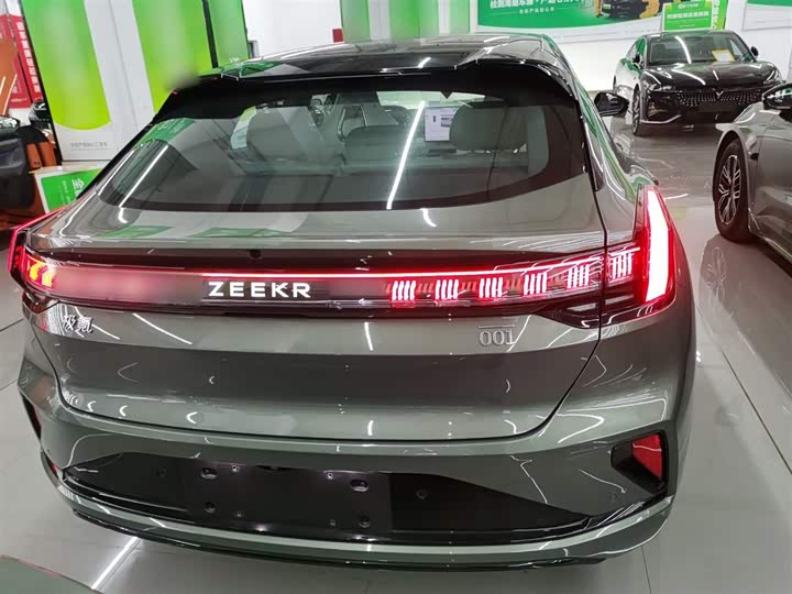 Zeekr 001 2025 2025款 WE版 100kWh 后驱