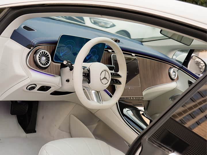 Mercedes-Benz EQE 2025 2025款 500 4MATIC 先锋版