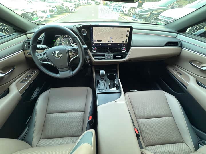 Lexus ES 2025 2025款 300h 臻享版