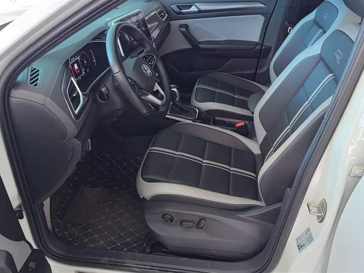 Volkswagen T-Roc 2023 2023款 300TSI DSG两驱辰光版