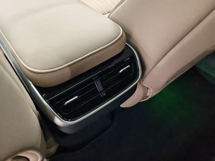 XPeng G9 2025 2025款 625 长续航 Max