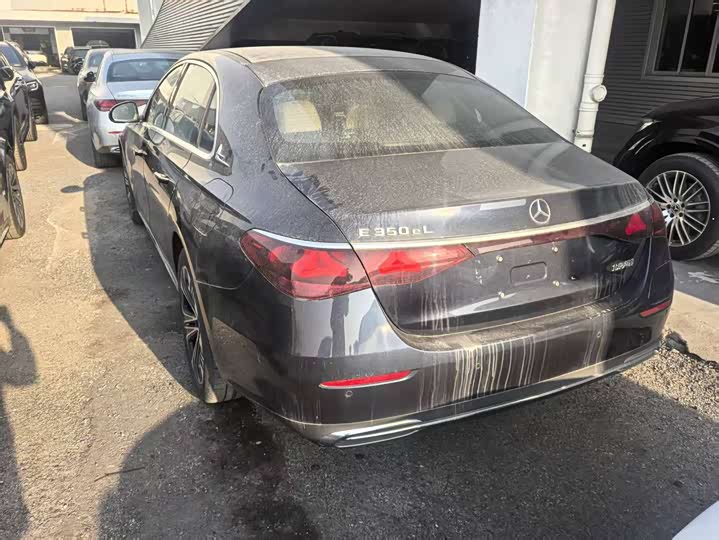 Mercedes-Benz E-Class Hybrid 2024 2024款 E 350 e L 插电式混合动力运动轿车