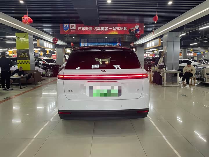 LiXiang i8 2025 2025款 标准版