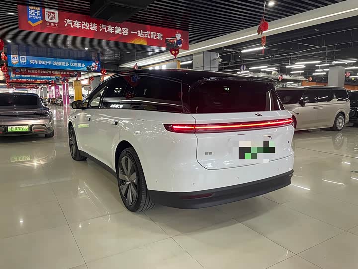 LiXiang i8 2025 2025款 标准版