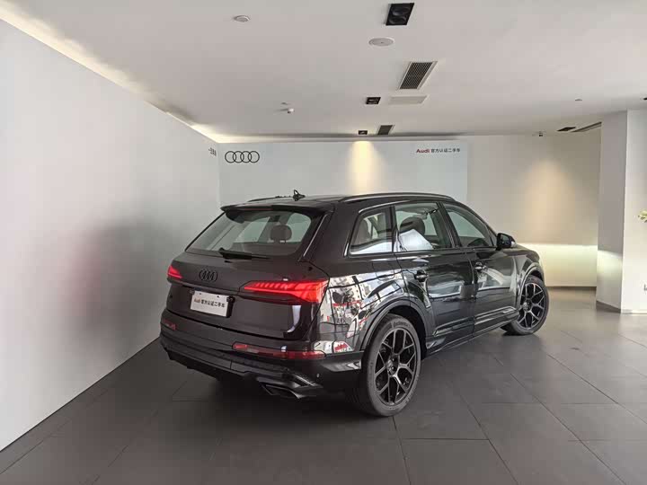 Audi Q7 2024 2024款 45 TFSI quattro S line黑武士型