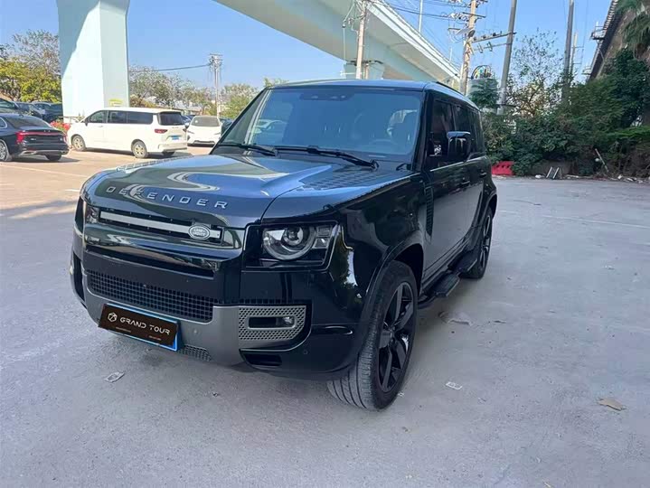 Land Rover Defender 2025 2025款 110 3.0T P400 X-Dynamic HSE