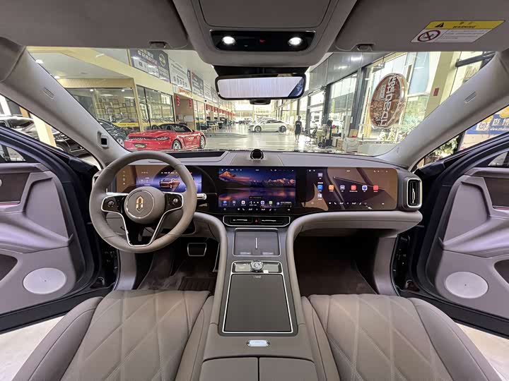 Aito M9 2025 2025款 增程 Ultra版 52kWh 5座版