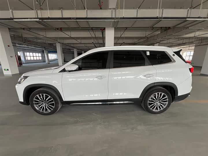 Jetour X90 Plus 2025 2025款 超越版 1.6TD DCT别墅 7座