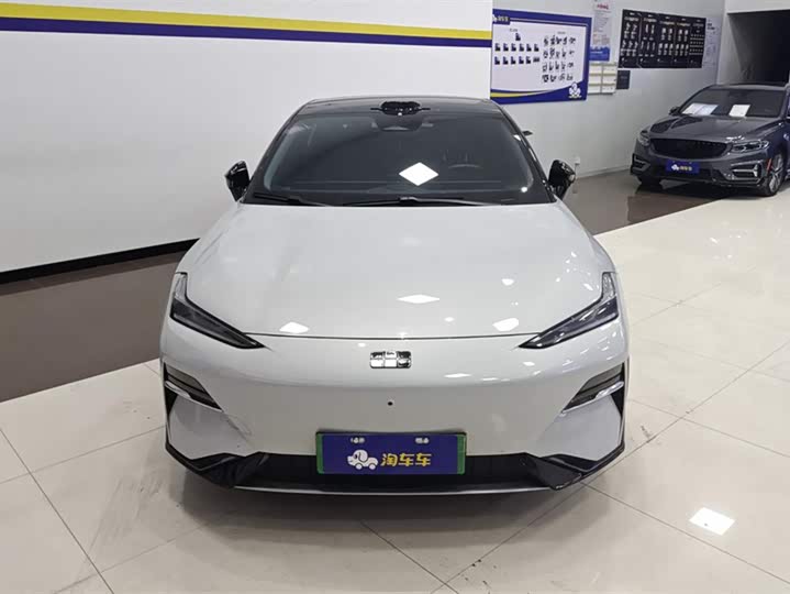 Geely Galaxy E8 2024 2024款 550km 后驱PRO