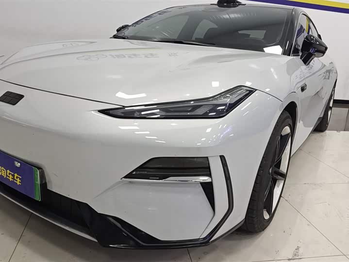 Geely Galaxy E8 2024 2024款 550km 后驱PRO