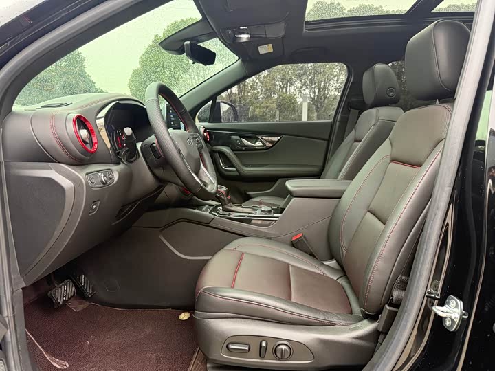 Chevrolet Blazer 2023 2023款 轻混 650T RS Twin-Clutch四驱 擎版