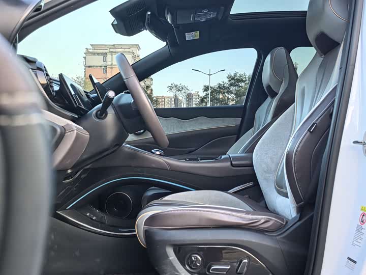 BYD Frigate 07 2023 2023款 DM-i 205KM 旗舰型