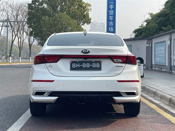Kia K3 2021 2021款 1.5L CVT时尚版