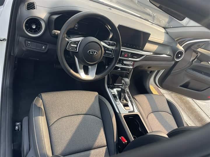 Kia K3 2021 2021款 1.5L CVT时尚版