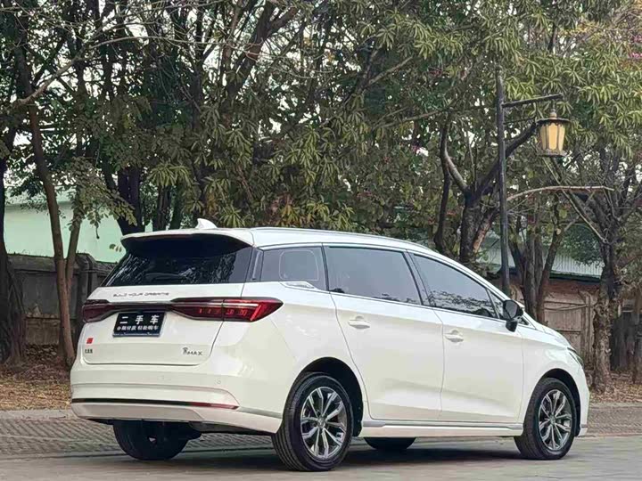 BYD Song Max 2021 2021款 升级版 1.5T 自动尊贵型 6座