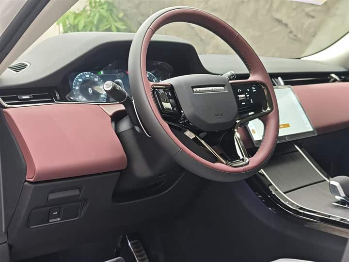 Land Rover Range Rover Evoque L 2024 2024款 揽胜极光L SE 驭光尊耀版