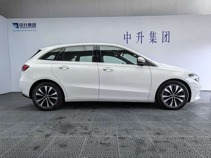 Mercedes-Benz B-Class 2022 2022款 改款 B 200 动感型