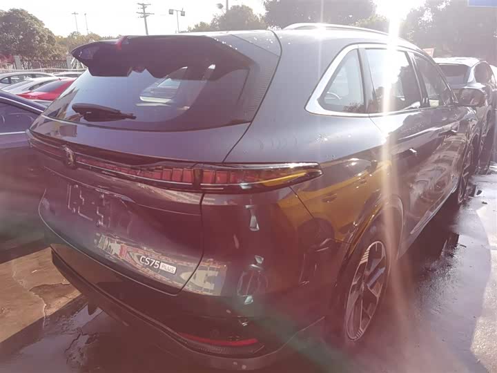 Changan CS75 Plus 2025 2025款 第四代 1.5T 新蓝鲸 智慧尊享型