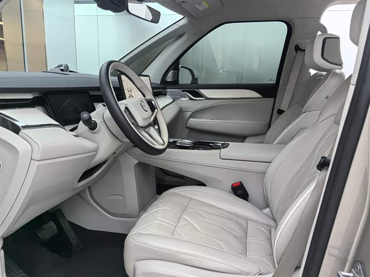 Volvo EM90 2025 2025款 Ultra 六座