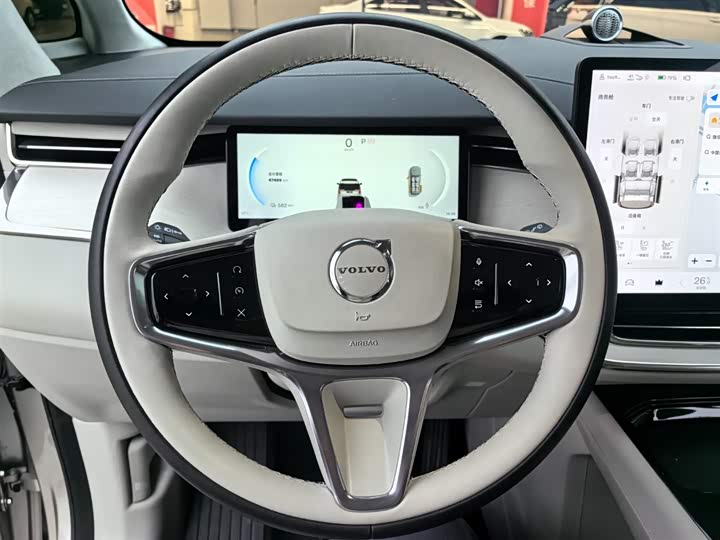 Volvo EM90 2025 2025款 Ultra 六座