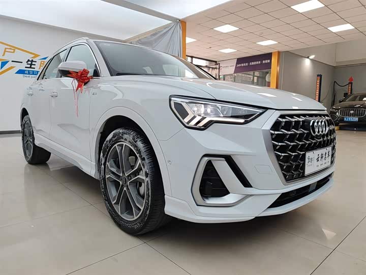 Audi Q3 2024 2024款 40 TFSI 时尚动感型