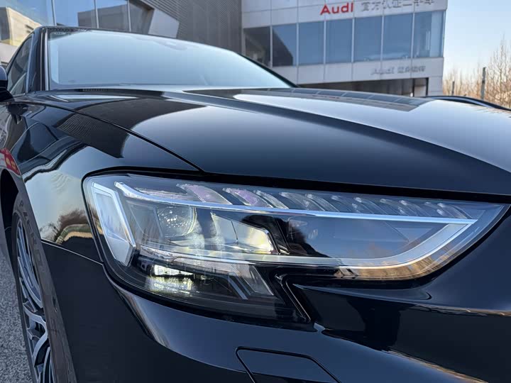 Audi A8 2025 2025款 A8L 50 TFSI quattro 臻选型