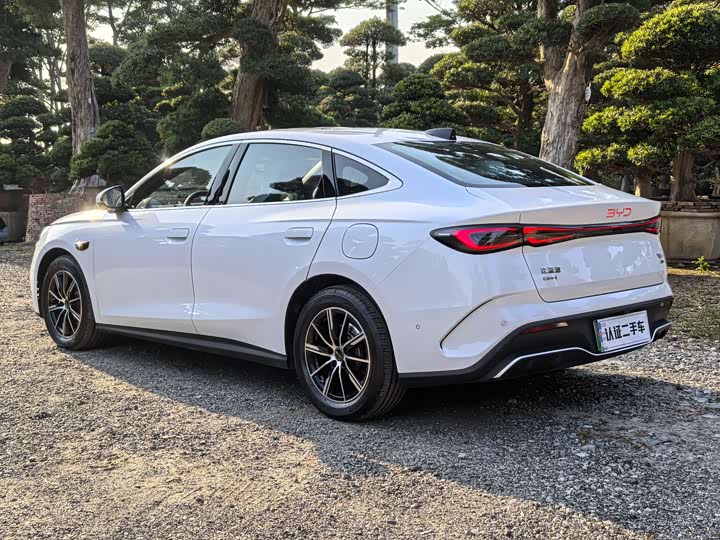 2025 BYD Seal 06 Hybrid/EV