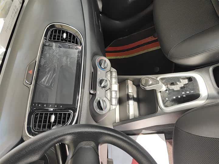 Kia Pegas 2020 2020款 改款 1.4L 自动舒适天窗版