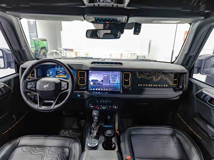 Ford Bronco 2024 2024款 2.3T 荒地