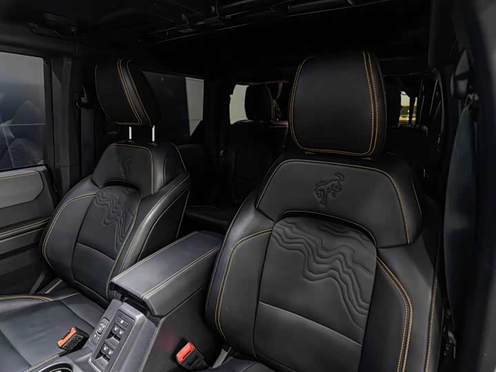 Ford Bronco 2024 2024款 2.3T 荒地