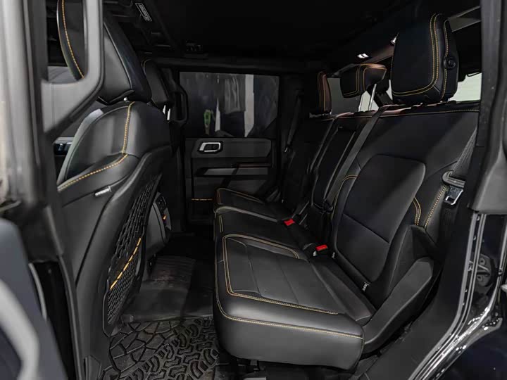 Ford Bronco 2024 2024款 2.3T 荒地