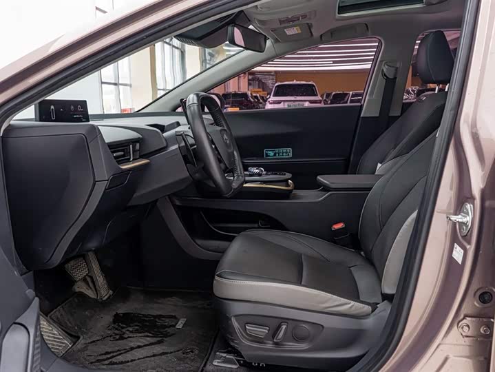 Toyota bZ3 2023 2023款 616km 长续航Premium