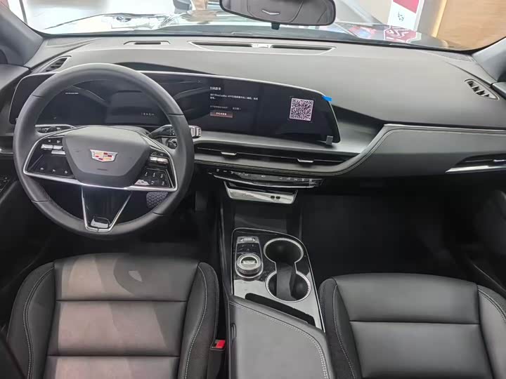 Cadillac GT4 2023 2023款 25T 风尚型