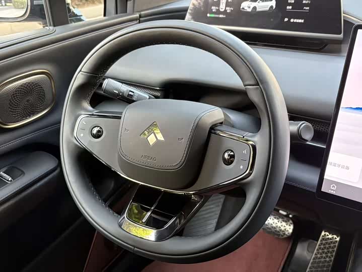 GAC Hyptec HL 2025 2025款 700 Ultra六座四驱激光雷达版