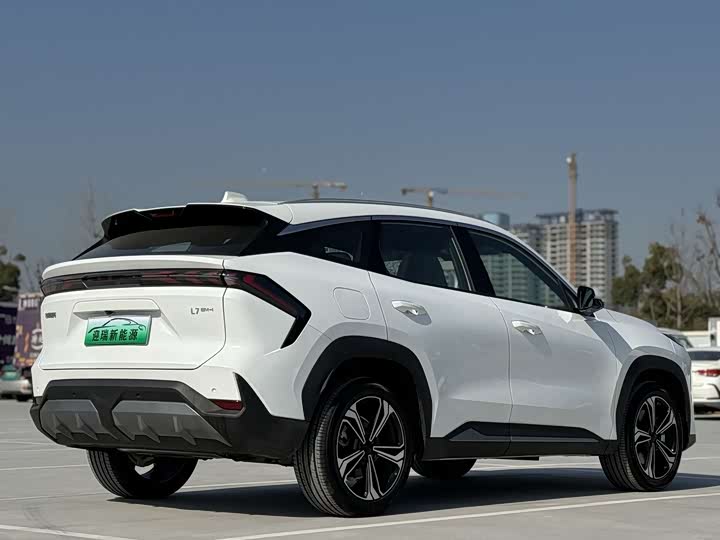 Geely Galaxy L7 2025 2025款 EM-i 115km 探索版