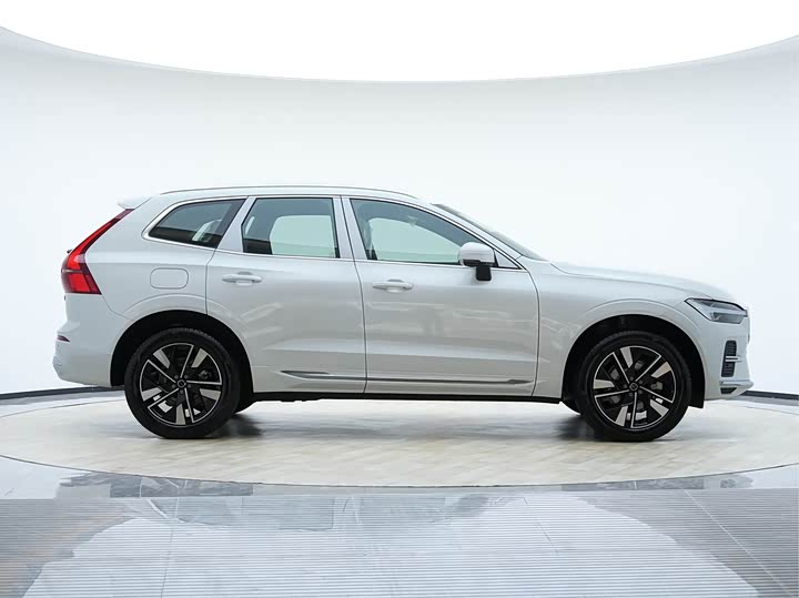 Volvo XC60 2026 2026款 B5 四驱智远豪华版