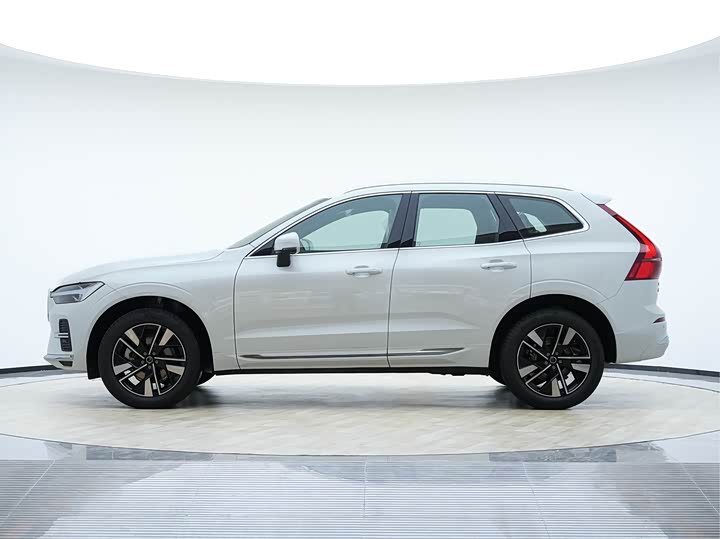 Volvo XC60 2026 2026款 B5 四驱智远豪华版