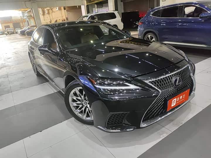 Lexus LS 2021 2021款 500h 豪华版