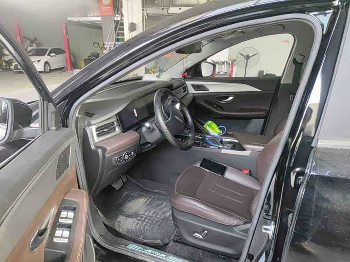 Jetour X90 Plus 2023 2023款 1.6TD DCT别墅 7座