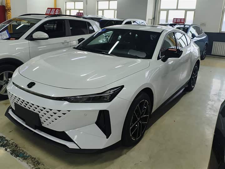 Changan UNI-V Hybrid 2024 2024款 蓝鲸智电iDD 136km 智酷型