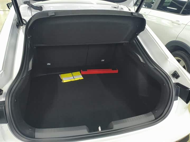 Changan UNI-V Hybrid 2024 2024款 蓝鲸智电iDD 136km 智酷型