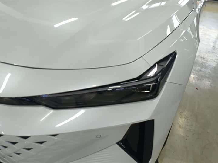 Changan UNI-V Hybrid 2024 2024款 蓝鲸智电iDD 136km 智酷型